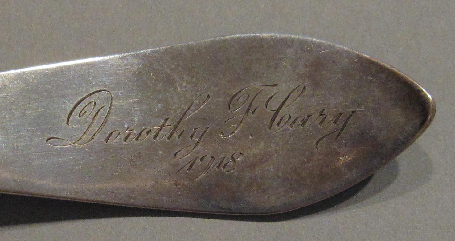 1998.0004.3042 spoon engraving2