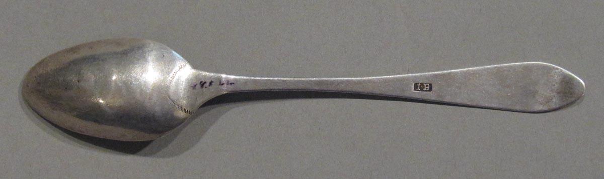 1998.0004.3048 spoon underside
