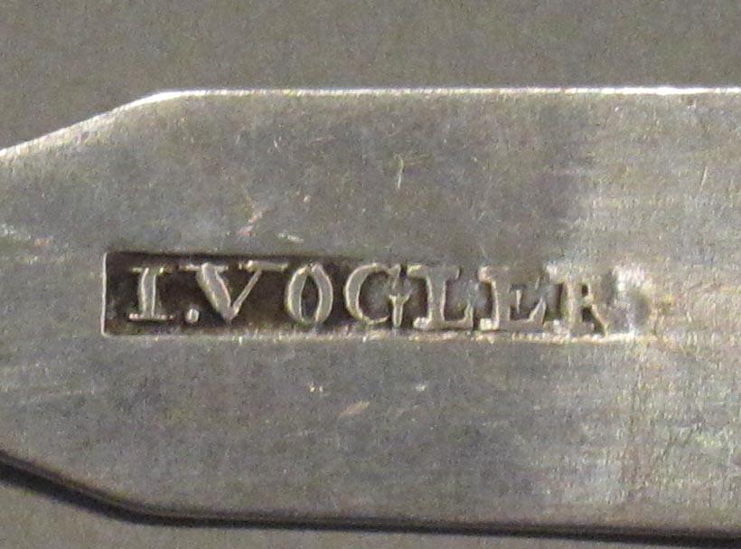 1998.0004.3050 spoon mark