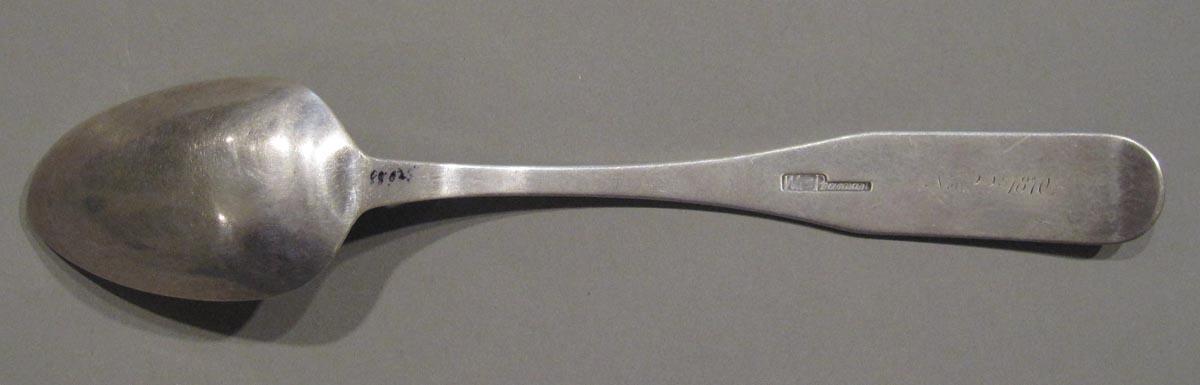 1998.0004.3051 spoon underside