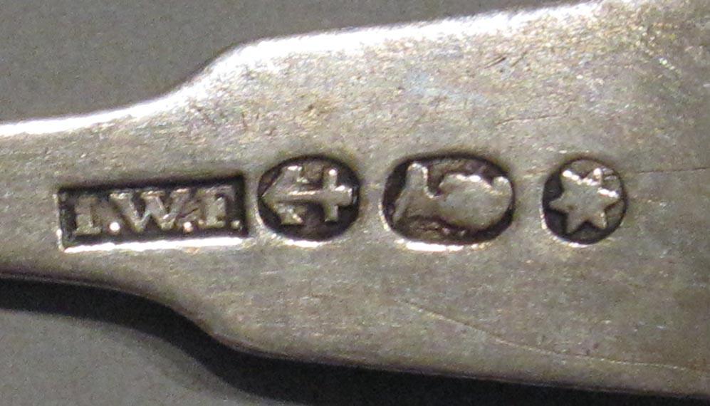1998.0004.3053.001 spoon marks