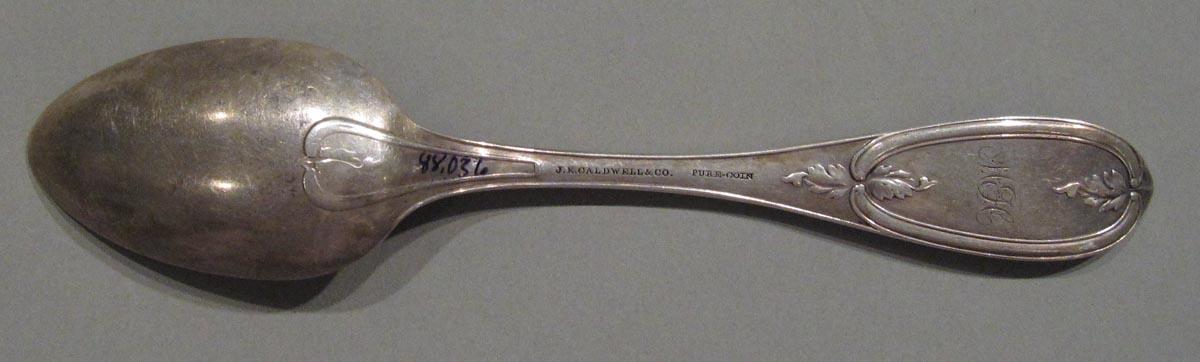 1998.0004.3062 spoon underside
