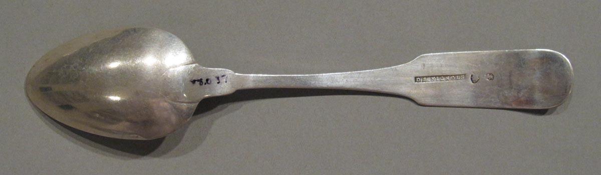 1998.0004.3063 spoon underside