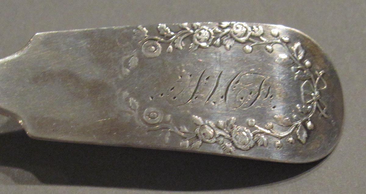 1998.0004.3065.001 spoon engraving