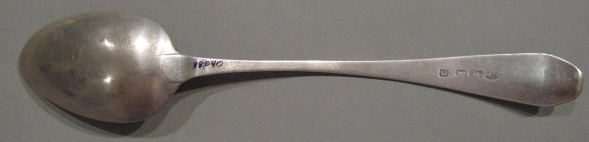 1998.0004.3066 spoon underside