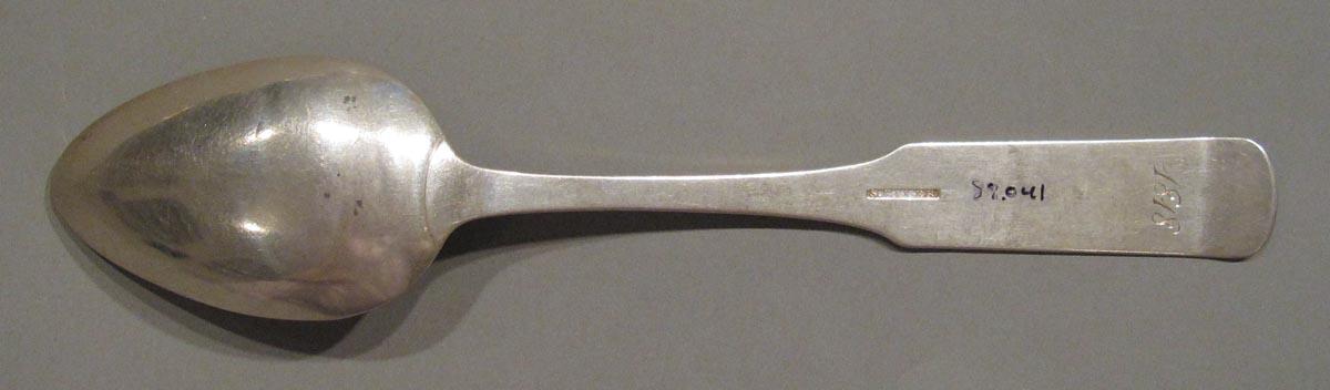 1998.0004.3067 spoon underside
