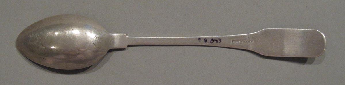 1998.0004.3069 spoon underside