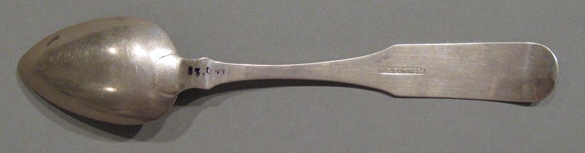 1998.0004.3070 spoon underside
