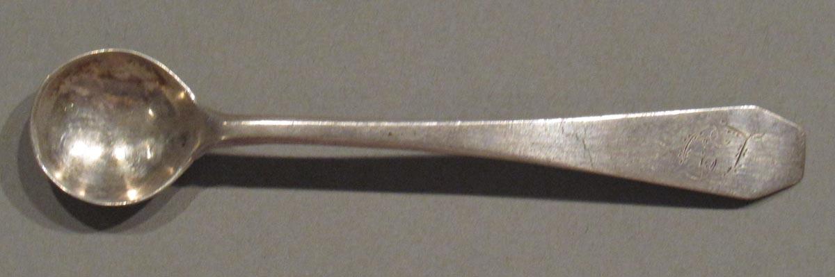 1998.0004.3071.002 spoon upper surface