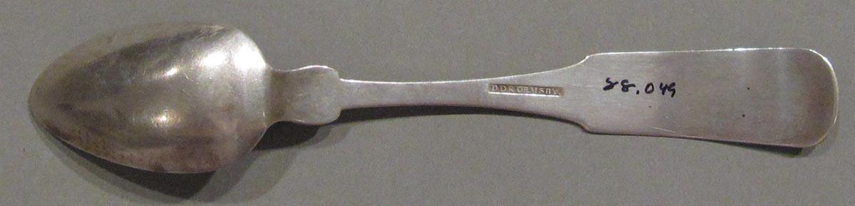 1998.0004.3075.002 spoon underside