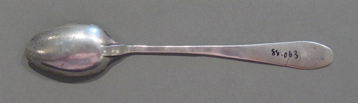 1998.0004.3089 spoon underside