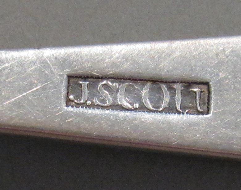 1998.0004.3090 spoon mark
