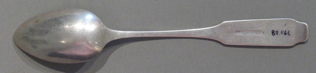 1998.0004.3092 spoon underside