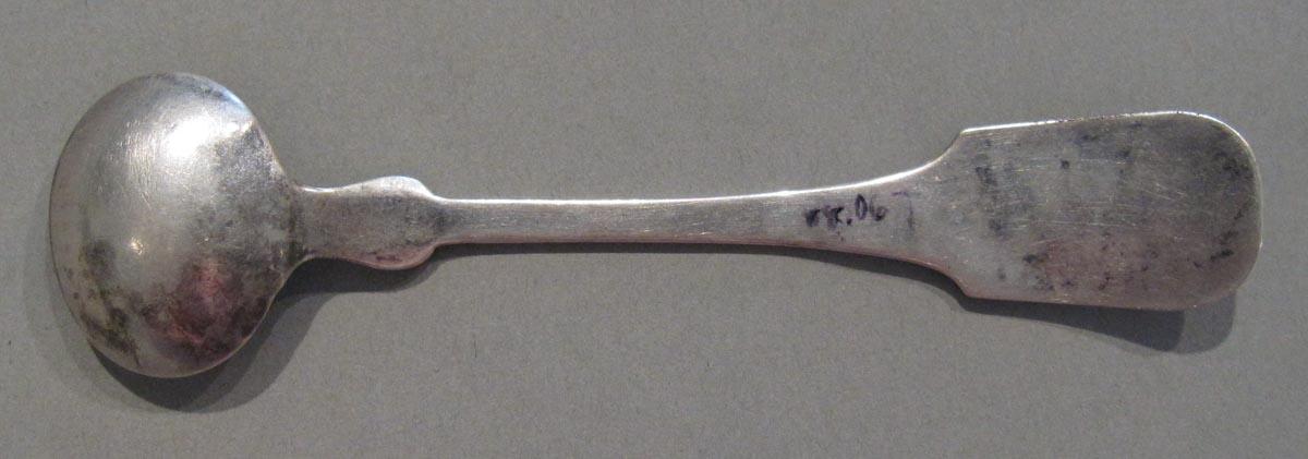 1998.0004.3093 spoon underside