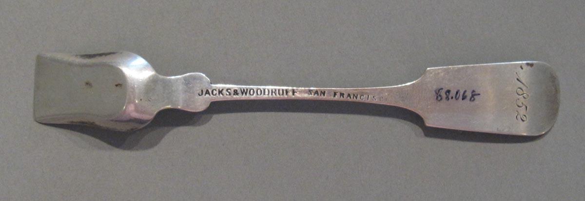 1998.0004.3094.001 spoon underside