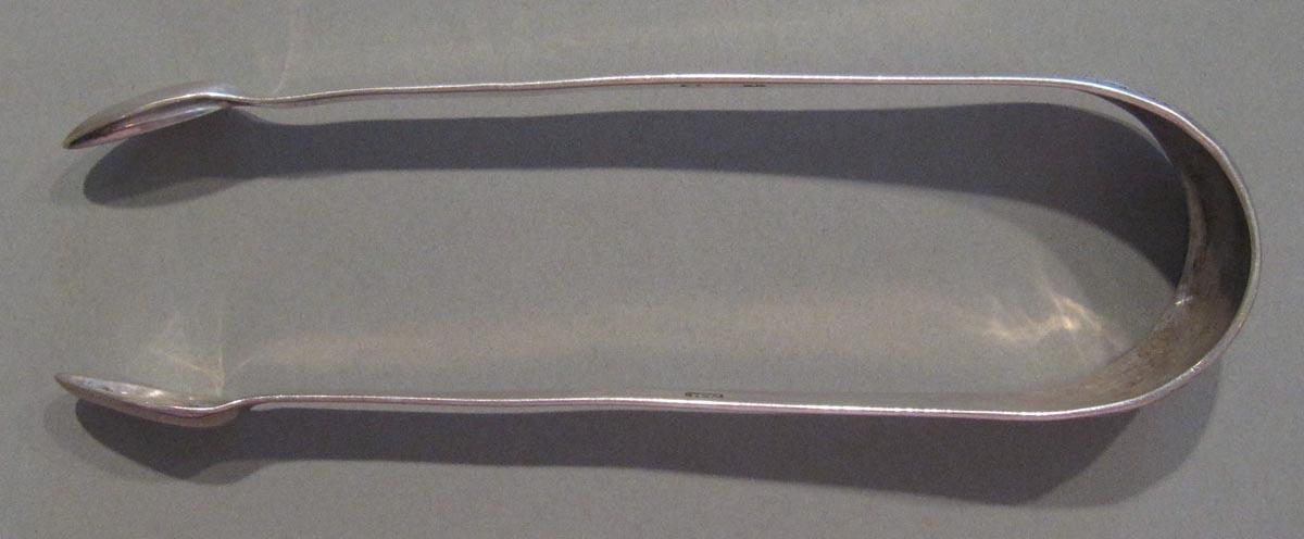 1998.0004.3100 spoon over view