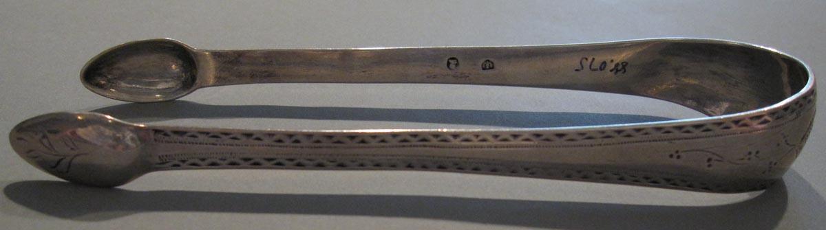 1998.0004.3100 spoon upper surface