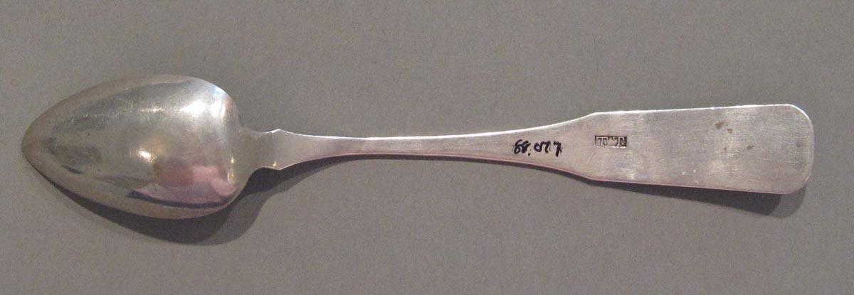 1998.0004.3102 spoon underside