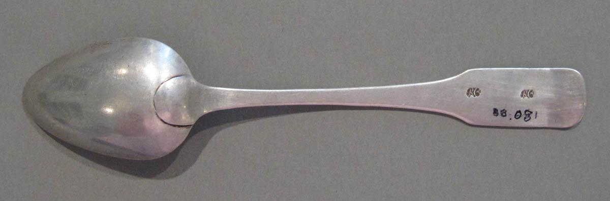 1998.0004.3106 spoon underside