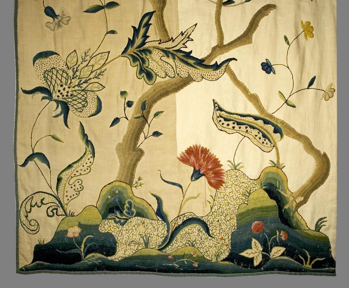 1952.0355.001 A Window Hanging, Side Curtain, Pattern Detail