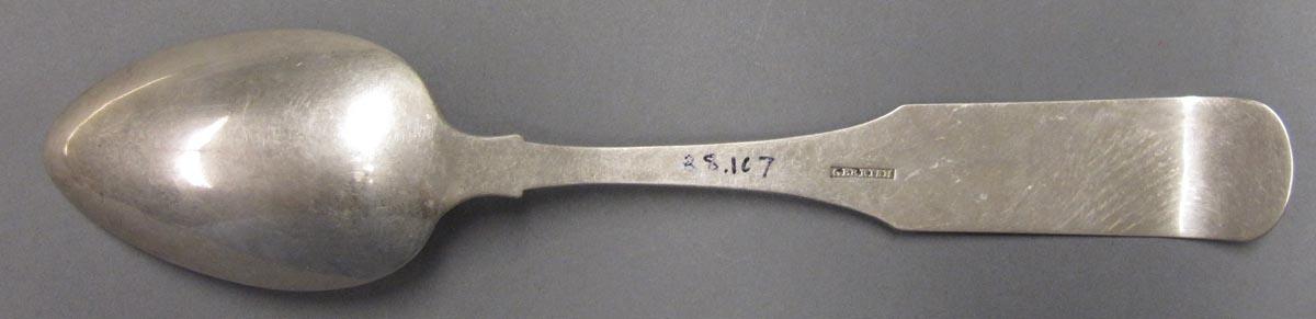1998.0004.3132 spoon underside