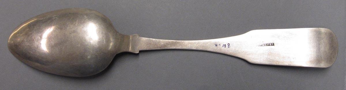 1998.0004.3133 spoon underside