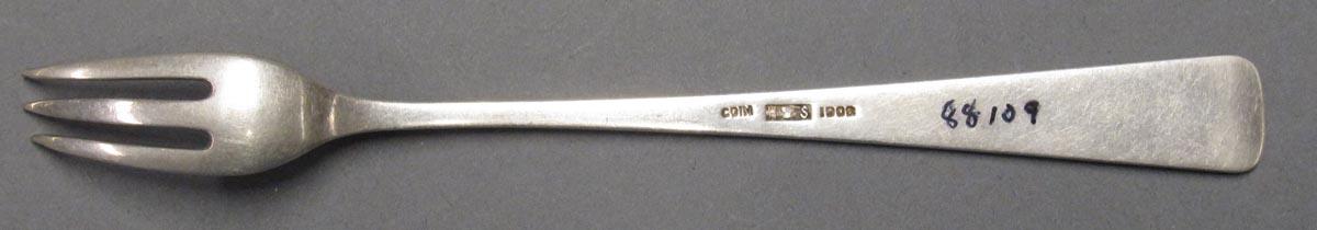 1998.0004.3134 fork underside