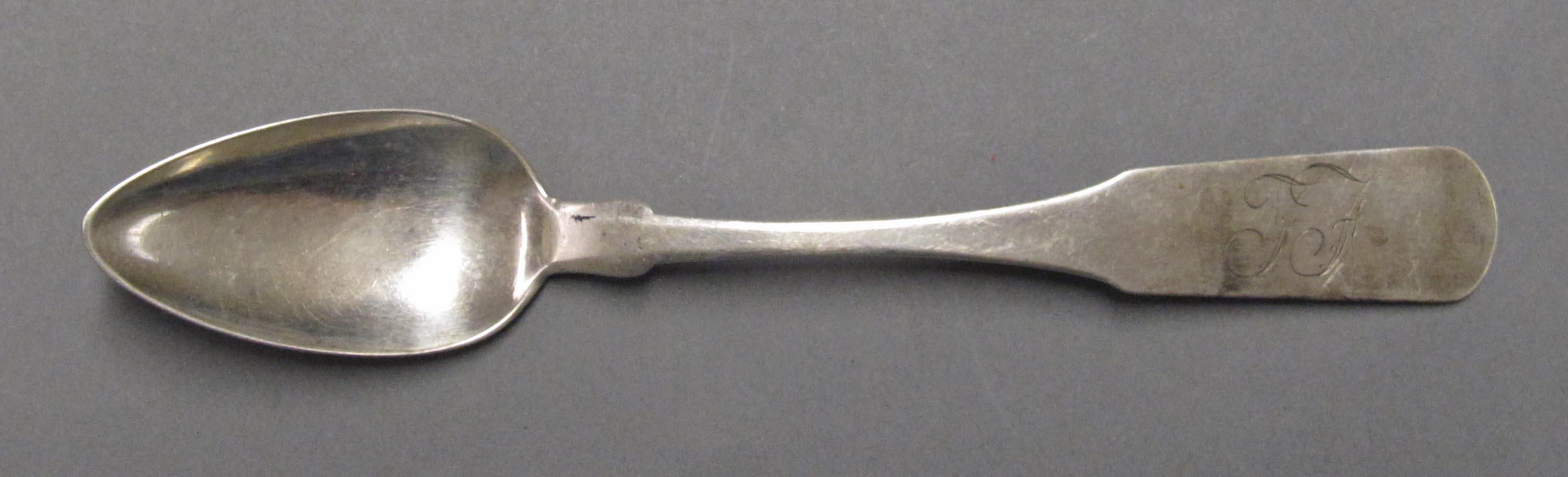 1998.0004.3142.004 spoon upper surface