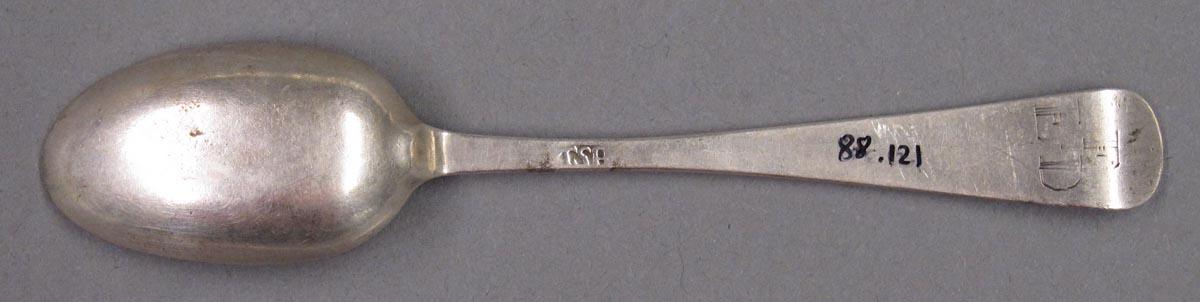 1998.0004.3145 spoon underside