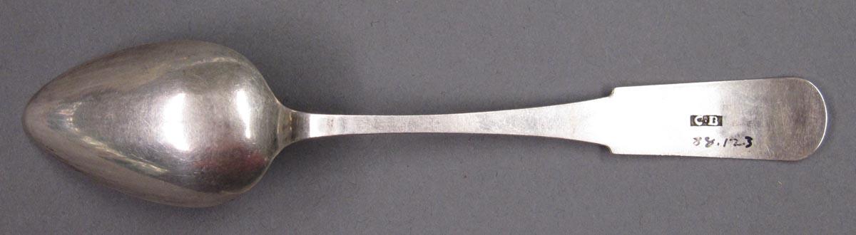 1998.0004.3147 spoon underside