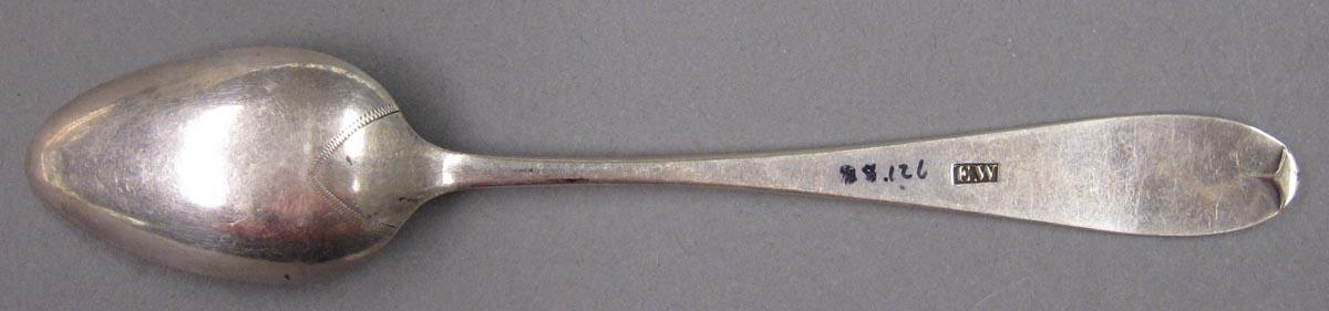 1998.0004.350 spoon underside