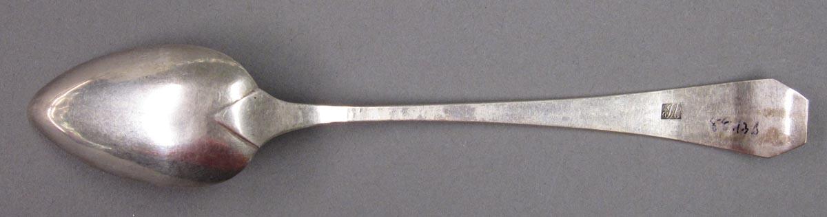 1998.0004.3159.003 spoon underside