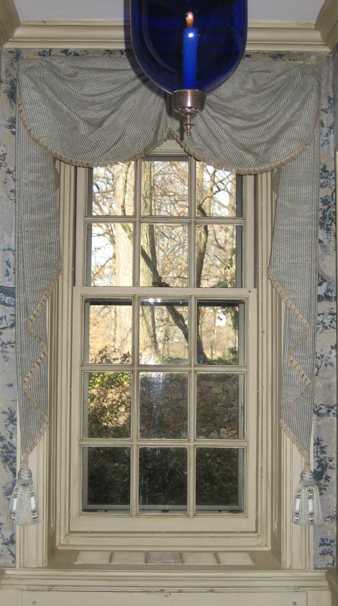 1958.0612 Window Hanging view 1