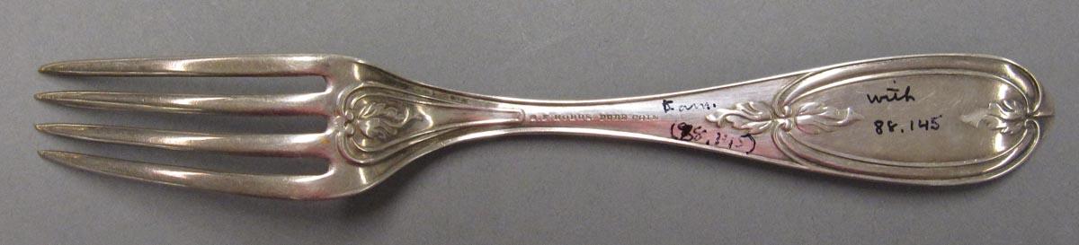 1998.0004.3168.002 fork underside