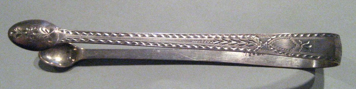 1998.0004.316 Silver Tongs view 2