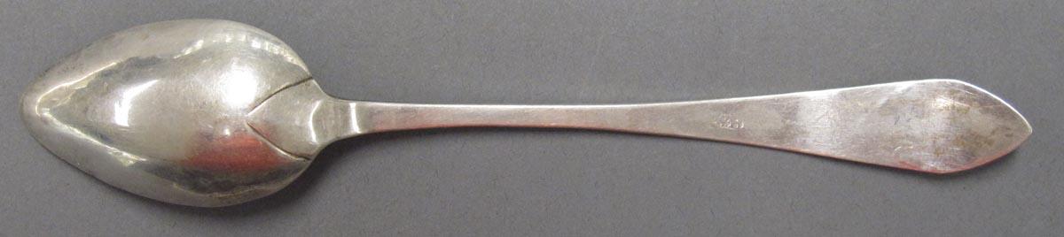 1998.0004.3171.002 spoon underside