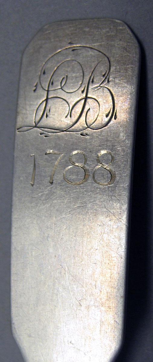 1998.0004.3177 Silver Spoon engraving upper surface