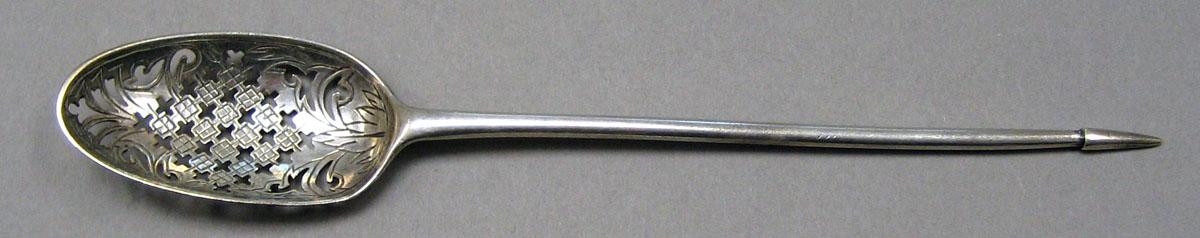1998.0004.3183 Silver Spoon upper surface