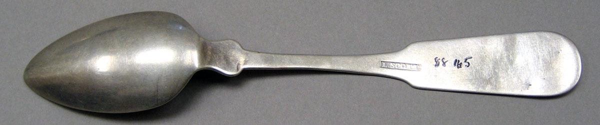 1998.0004.3188 Silver Spoon underside