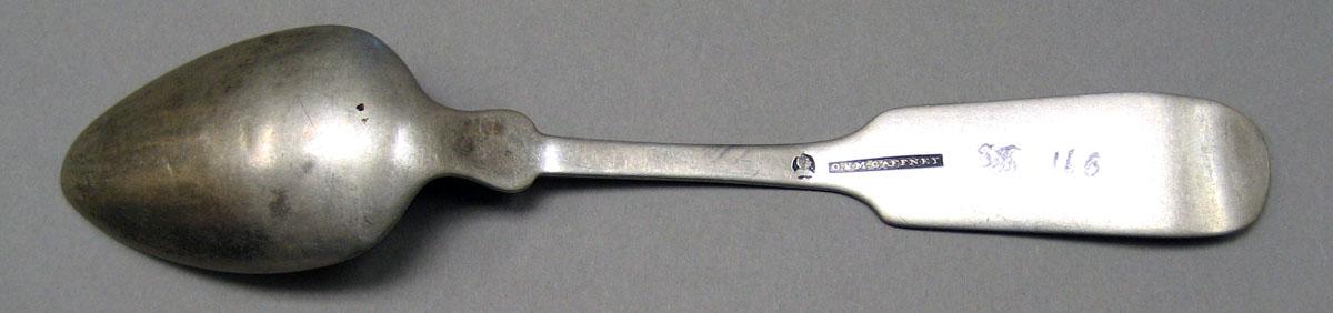 1998.0004.3189 Silver Spoon underside