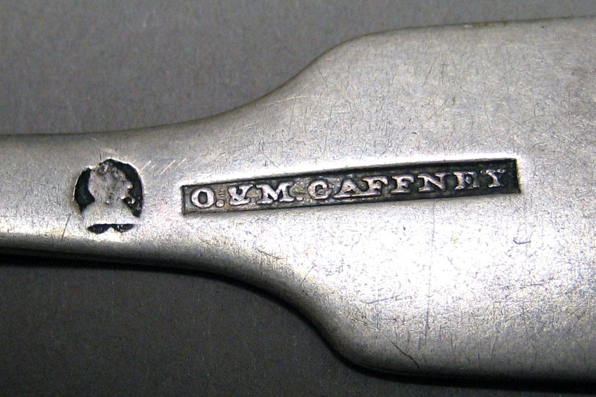 1998.0004.3189 Silver Spoon mark
