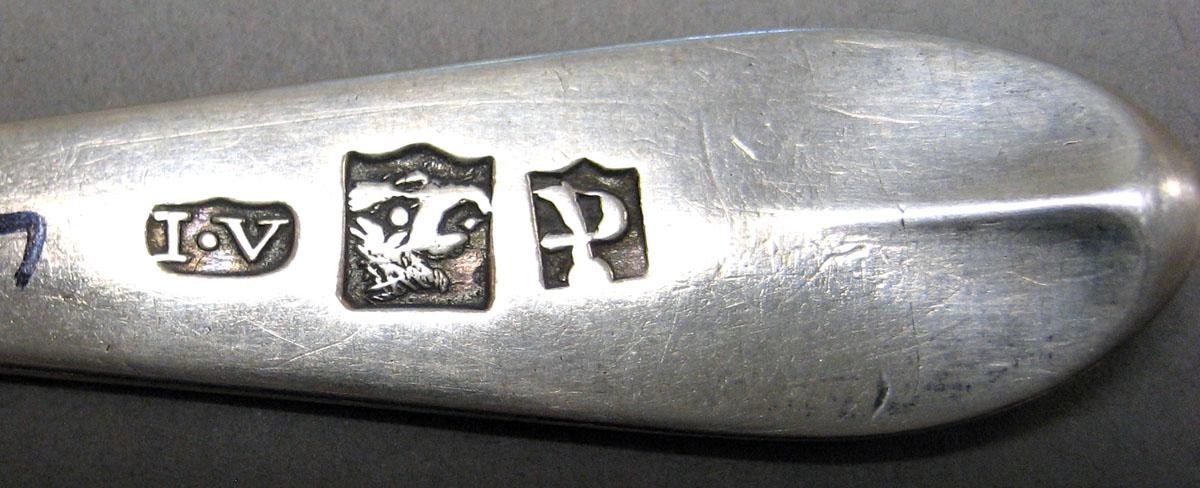 1998.0004.3190.002 Silver Spoon mark