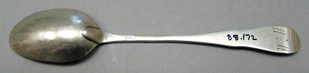 1998.0004.3195 Silver Spoon underside