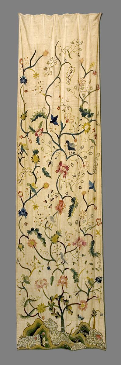 1952.0355.001 B Window Hanging, Side Curtain