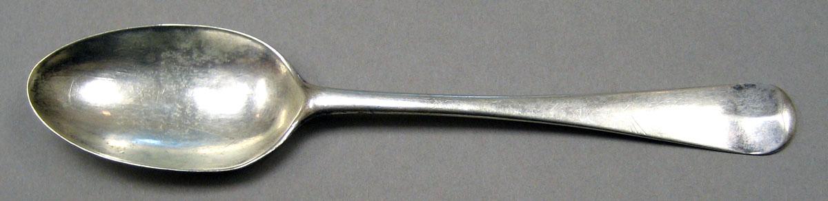 1998.0004.3199 Silver Spoon upper surface