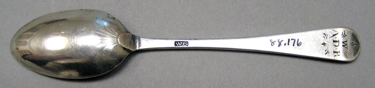 1998.0004.3199 Silver Spoon underside