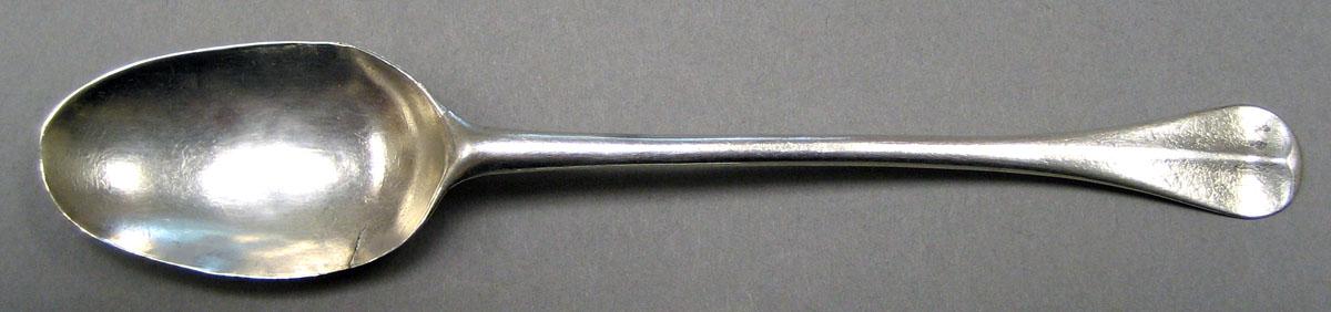 1998.0004.3200 Silver Spoon upper surface