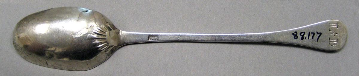 1998.0004.3200 Silver Spoon underside