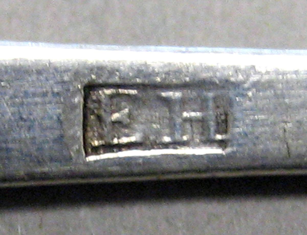 1998.0004.3200 Silver Spoon mark