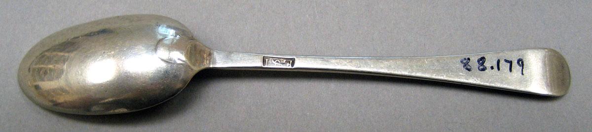 1998.0004.3202 Silver Spoon underside
